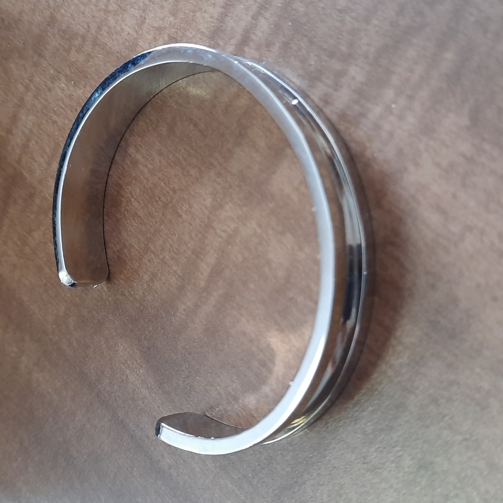 Hair tie bangle